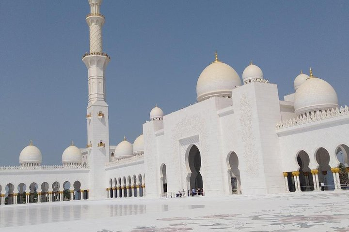 Private Tour From Ras Al Khaima Hotels : Abu Dhabi 10 Hours With Expert Driver - Photo 1 of 8